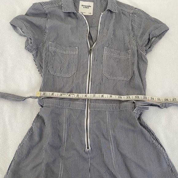 Abercrombie striped utility romper - Picture 6 of 10